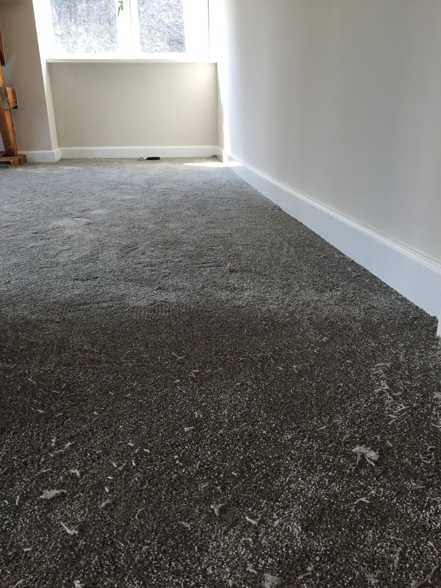 floortender's tweet photo. Vandaag een heel mooi tapijt mogen leggen voor @erikhol #deprinsenhof met @r_hooiveld #hoogpool #prachtig https://t.co/Centgbsdb2
