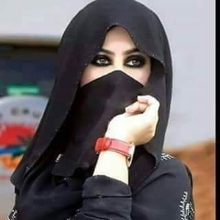 من يقول اني علا الفرقا دخيل
من كلام الوصل  ومصافحه يديك
انجبرت أكون   قدامك     ثقيل
ولا  انا   من داخلي ميت عليك