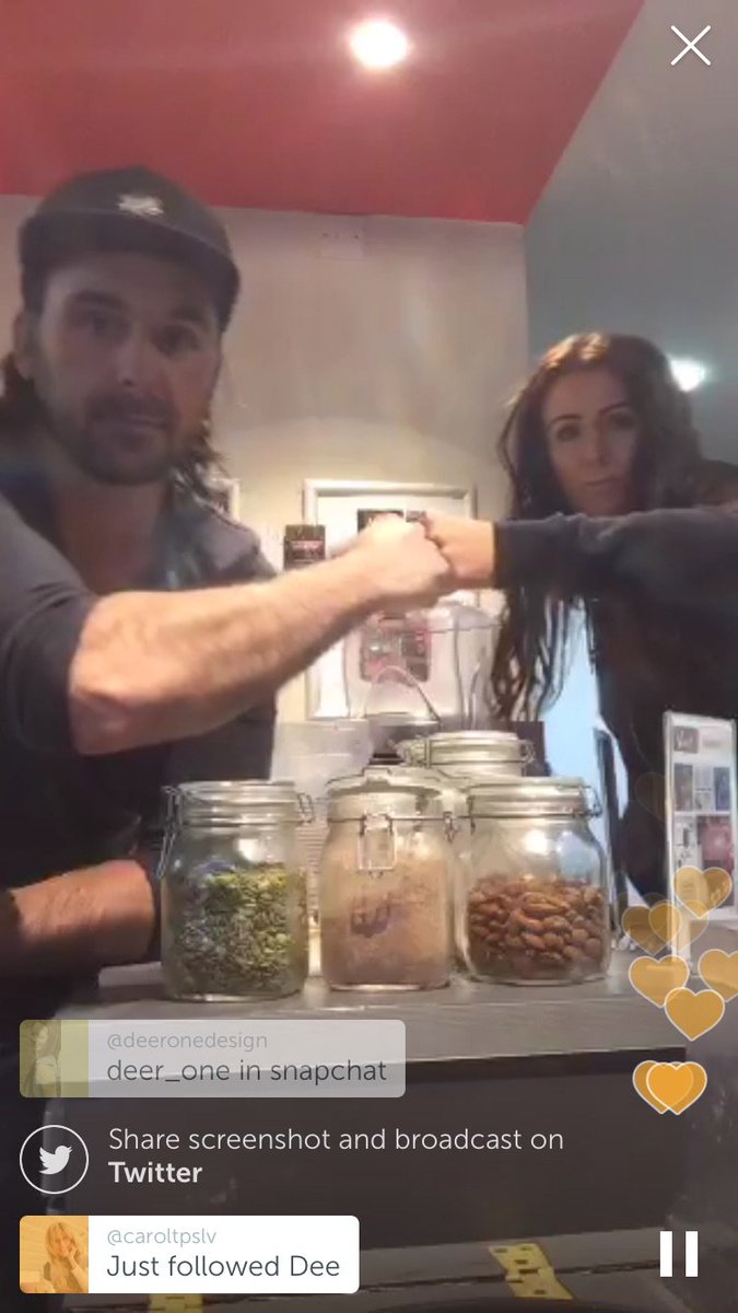 VIVE JUICEBAR tweet media