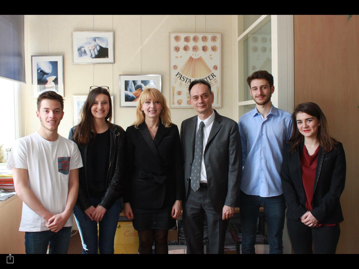 ClementineHrd's tweet photo. Merci à Panzani de nous avoir reçu, on est devenu des pros des pâtes #TeamPesto #Busexp @TeamEFG_Finance https://t.co/yr3cYgu7K2