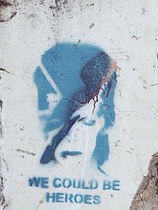 martin1smith2's tweet photo. Four street art tributes to David Bowie #DavidBowie #streetart https://t.co/BAsyJD3UXQ