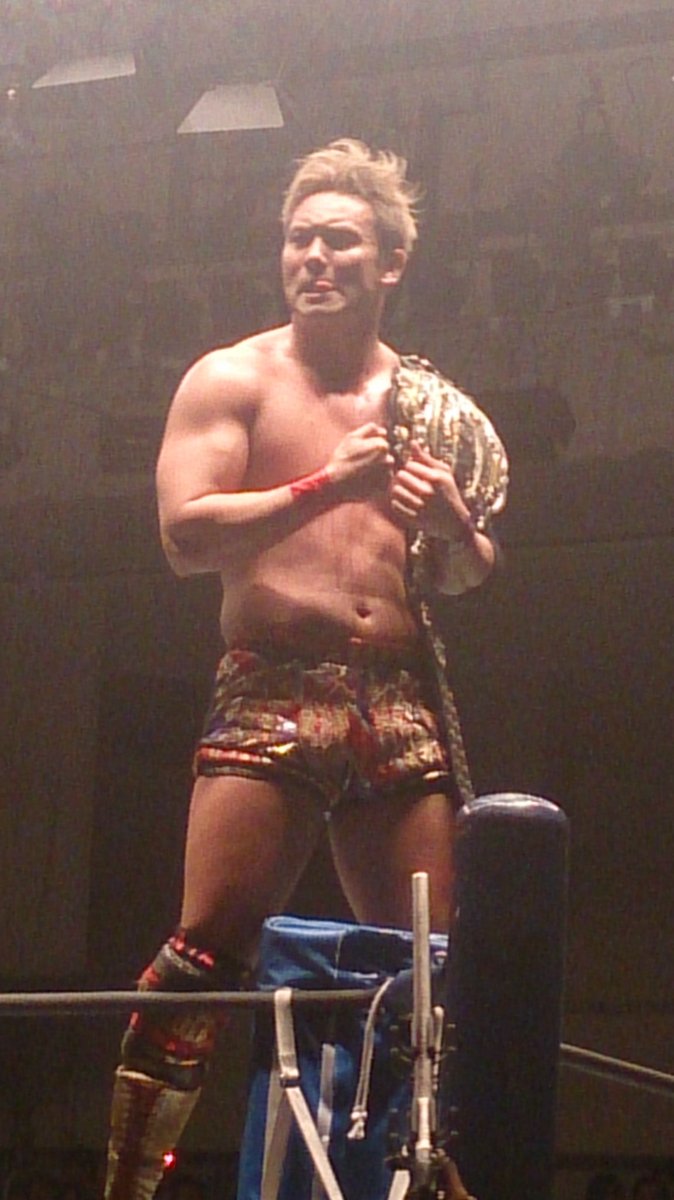 新日本プロレス後楽園大会終了！
オカダ、レインメーカで完勝
舌をペロッ♥
#新日本プロレス #オカダカズチカ