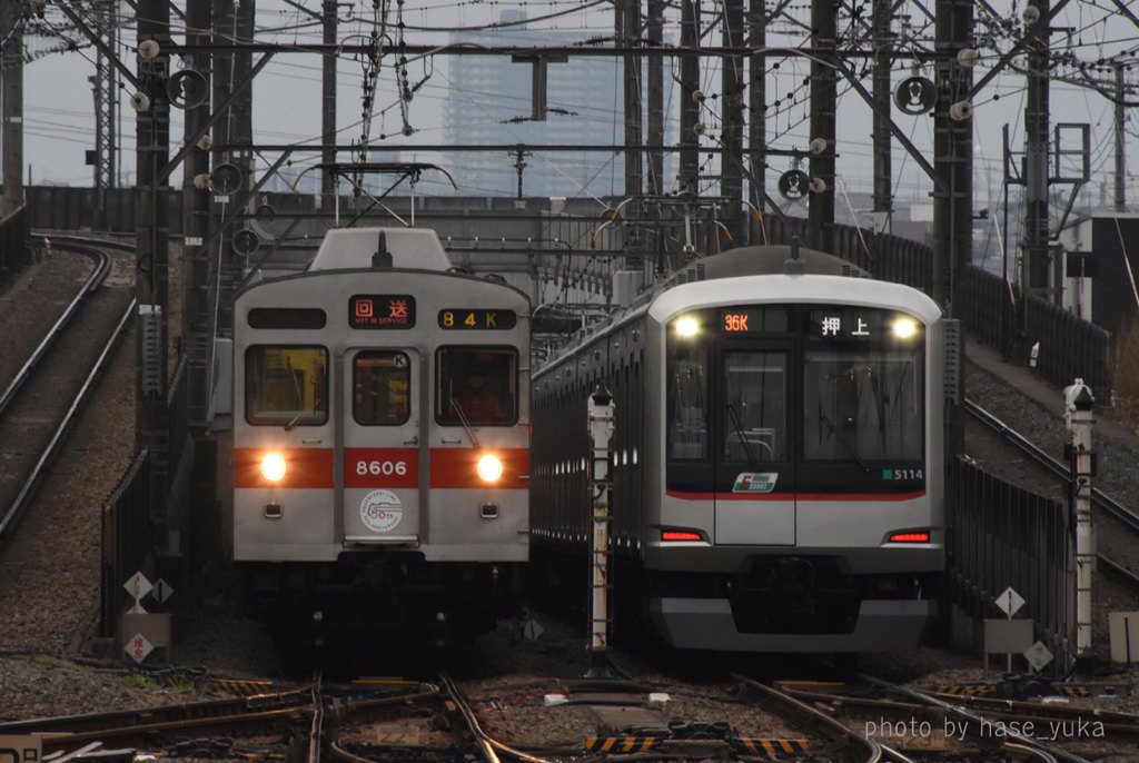 はせゆか On Twitter 今日で田園都市線溝の口 長津田間が開業して50年 その時 祝賀列車に充てられた7045fデハ7045は現在もクハ7901として活躍中 開業当時と沿線が様変わりした田園都市線を 50周年記念hmを付けた電車が発展を祝っています Https T Co