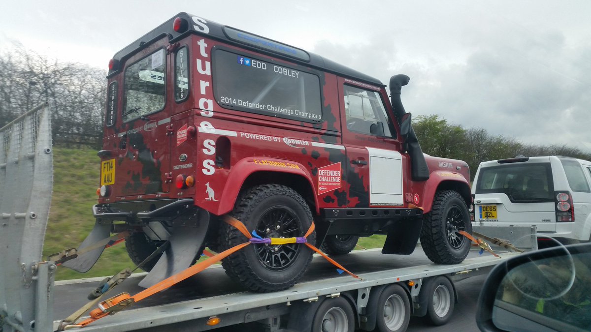 On the way to a #rally you HAVE to play #spottherallycar.
We will start!
<a href="/eddcobley/">Edd Cobley</a> @tomleytraining 
@bowleroffroad