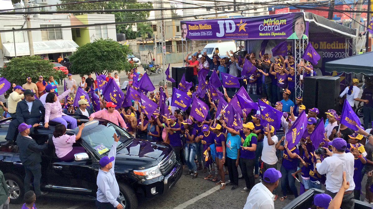 triculi_'s tweet photo. Ayer en #ElDistritoConElPLD la Juventud Danilista se desbordó el apoyo su presidente: @DaniloMedina. https://t.co/Ru5uDahBP9
