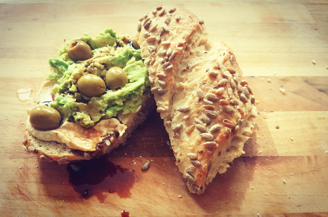 REALebrity's tweet photo. Relationship Status: Avocado.
It's getting serious. #foodie #fitfam #avocado #cleaneating https://t.co/4R4IpdcOgy