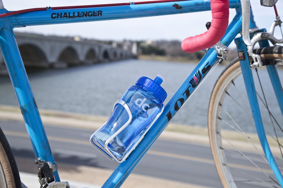 dcwater's tweet photo. Can't afford a Tesla but want enviro street cred? Grab some tap and get on the saddle #bikedc https://t.co/NLFd1U7zBG
