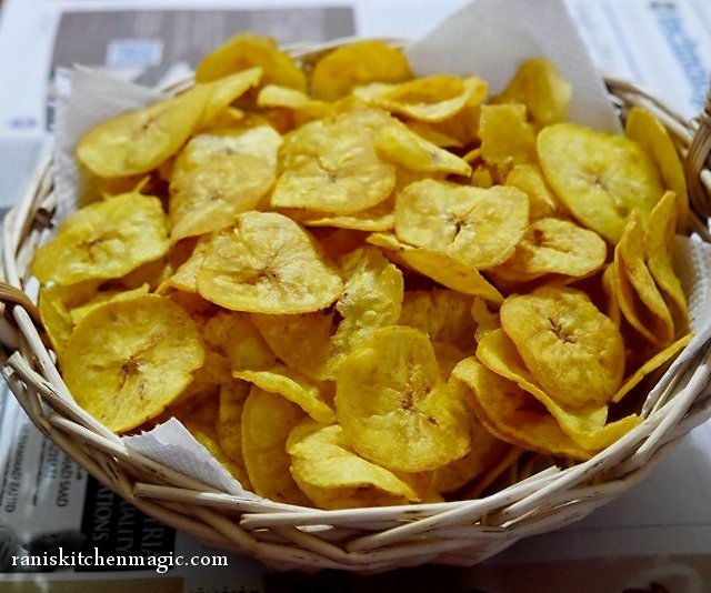 ranivijoo's tweet photo. #Kerala Banana Chips (Ethakka/Nenthrakka #Upperi) https://t.co/IQGCF2nZfl #vishu #sadya #keralafood #snack #recipes https://t.co/MNg3PBSGKg