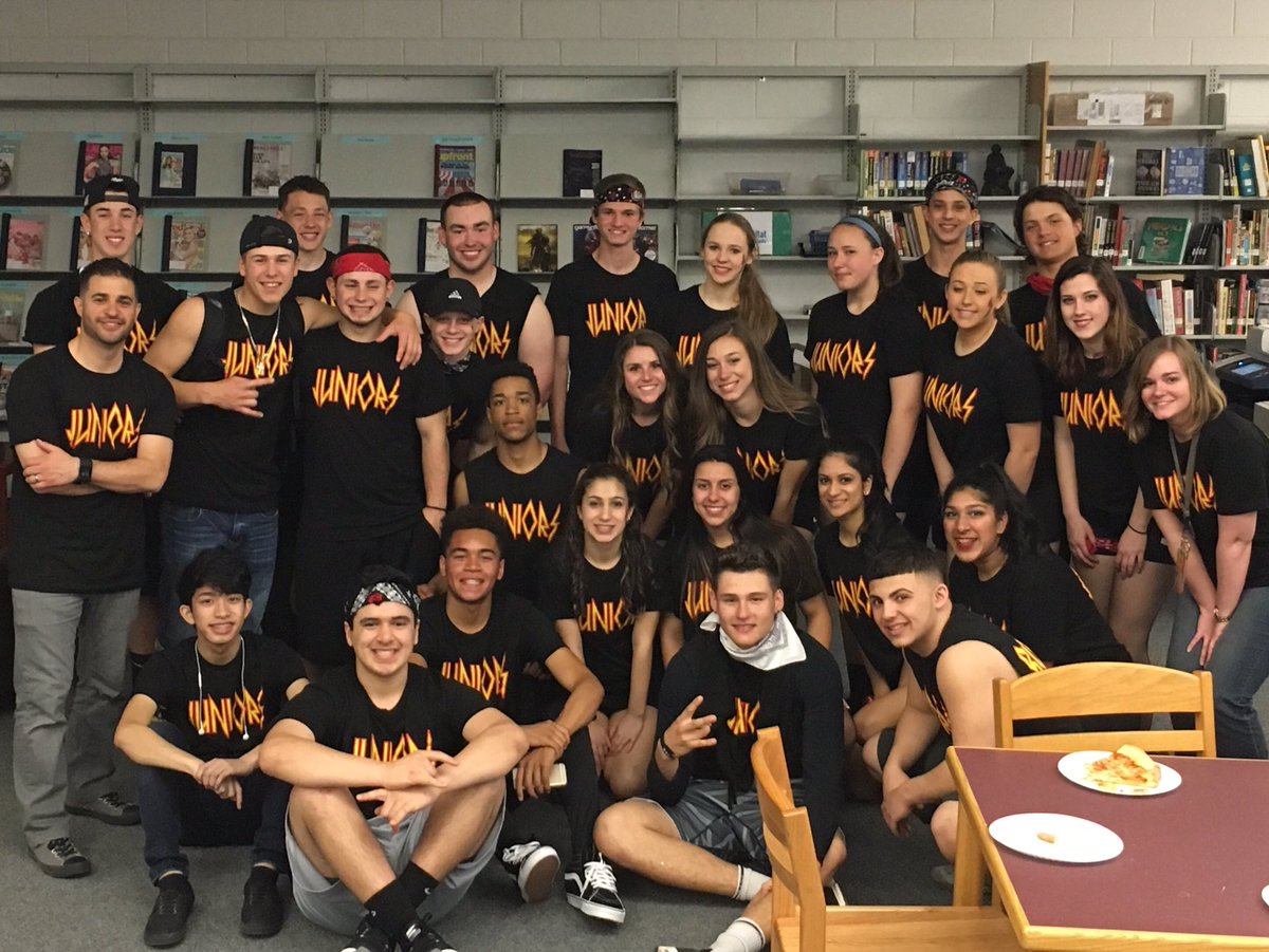 Rock of Ages Juniors!🚨💽🎸👾🎤🚨<a href="/FazioSally/">Mrs. Fazio 💜</a> <a href="/OBHSClassof2017/">OBHS Class of 2017</a>