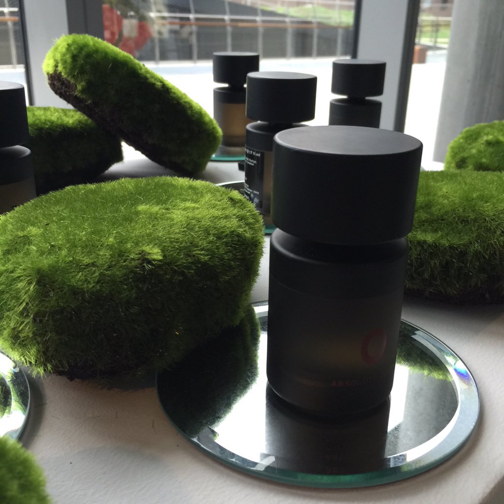 LTS_BLEATING's tweet photo. @BloodConcept nestled between mossy mounds @AveryPerfume @IntertradeUK #Unscent #Fragrance #Milan https://t.co/Nn2Q8hYBuu