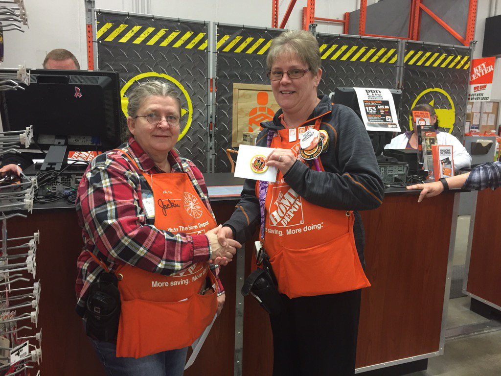 lahuber1's tweet photo. Celebrating Jackie O's 11 yr. anniversary at 2834!
@jamesahein @kstolie @PSE_ShooterErik https://t.co/wis8mdlkDH