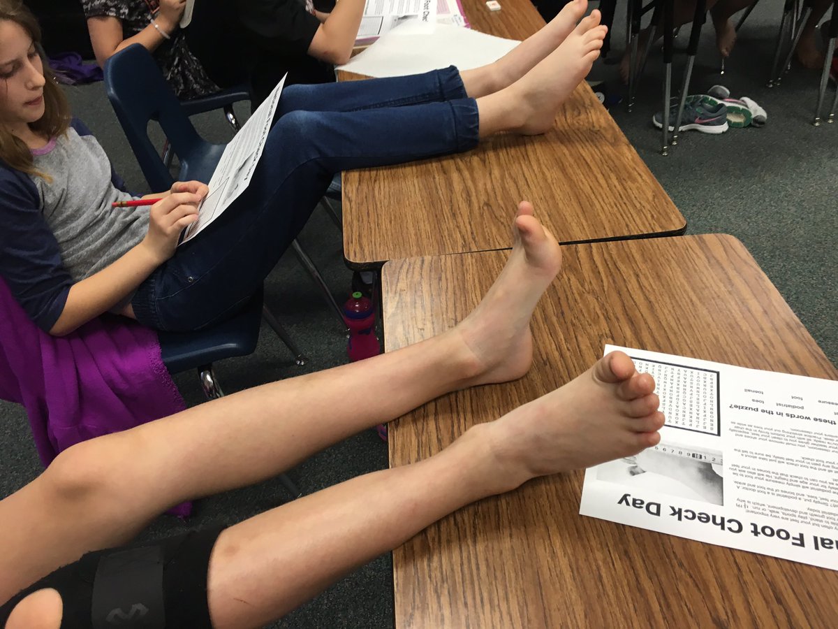 Berk_Coder's tweet photo. The podiatrist came to measure our feet today #aprilfools #codercats https://t.co/cnmHcXGs6O