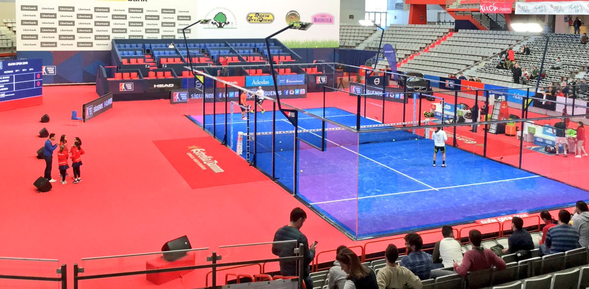 bullpadelsport's tweet photo. ¡Ya estamos aquí! #WPTGijonOpen https://t.co/gvQ8yLx5Nv