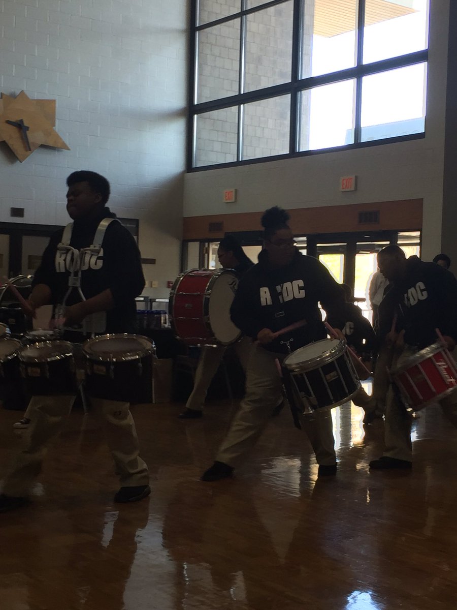 sarahfromm's tweet photo. Who needs coffee when you have the River City Drum Corp to wake you up?! #DOD16 https://t.co/vSlZIYOdD7