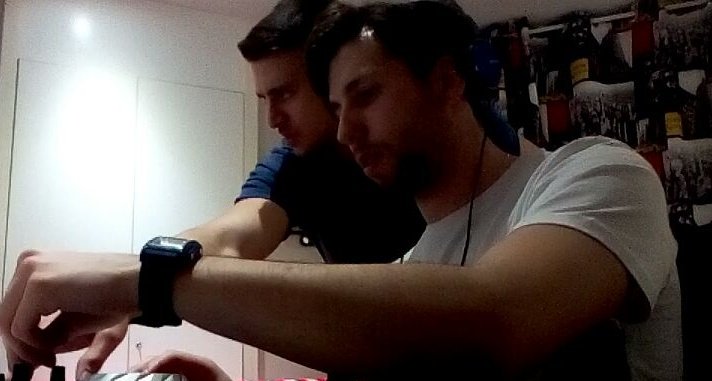 Reflectionz__'s tweet image. Nuevo tema y muchos proyectos en camino, no time to waste!!💪🔊🔊