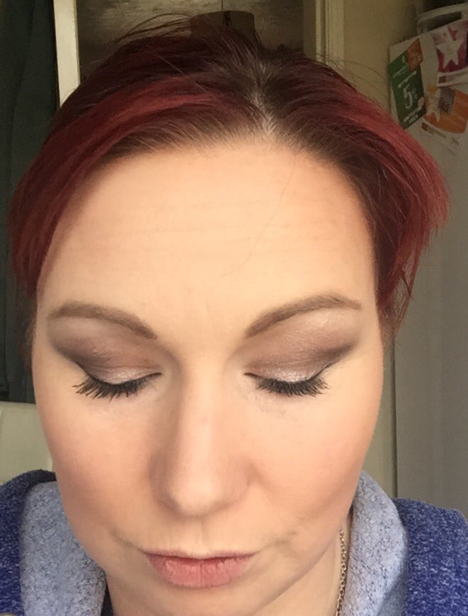 lindsay3dlashes's tweet photo. Palette 3 !! Love it #lindsayslashez #younique #eyes #gettheloook https://t.co/RQD3XD5kKZ