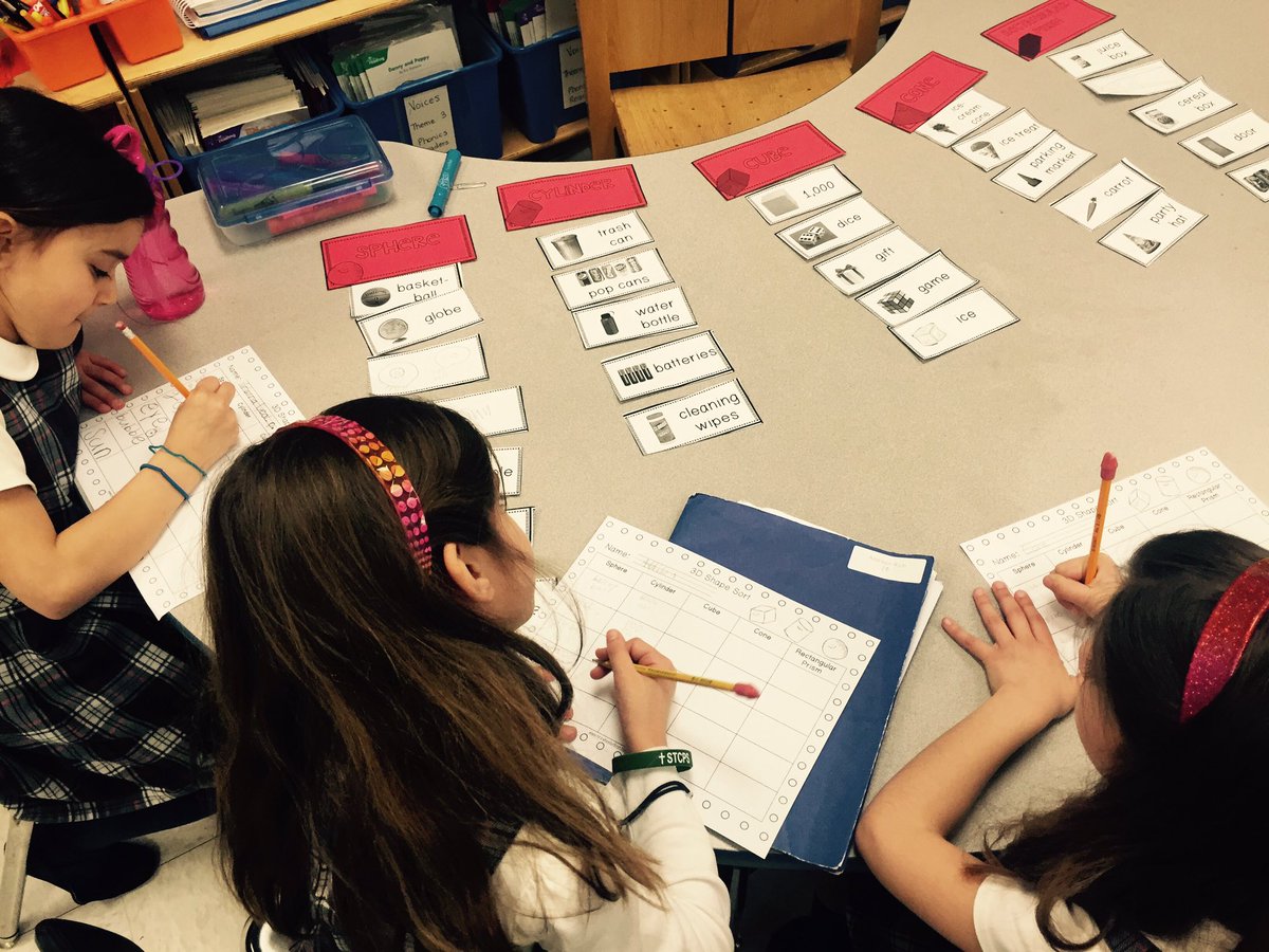 stcpsgrade2's tweet photo. Sorting real life 3D shapes, solving polygon riddles, and hunting for parallel lines #flexfriday #geometry #grade2 https://t.co/xmErJsZyIg