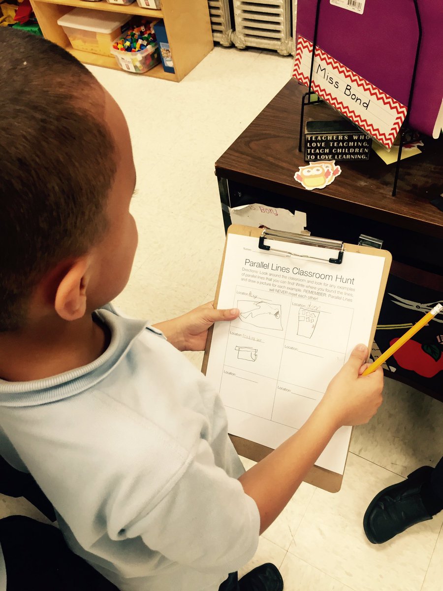 stcpsgrade2's tweet photo. Sorting real life 3D shapes, solving polygon riddles, and hunting for parallel lines #flexfriday #geometry #grade2 https://t.co/xmErJsZyIg