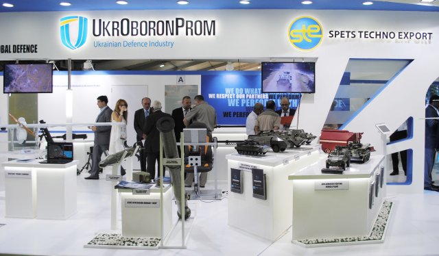 ArmyRecognition's tweet photo. #Ukrainian delegation resulted in 15 memorandums of cooperation during #DefExpo2016 https://t.co/guO7FPWlXd https://t.co/KKJPkWHTG2