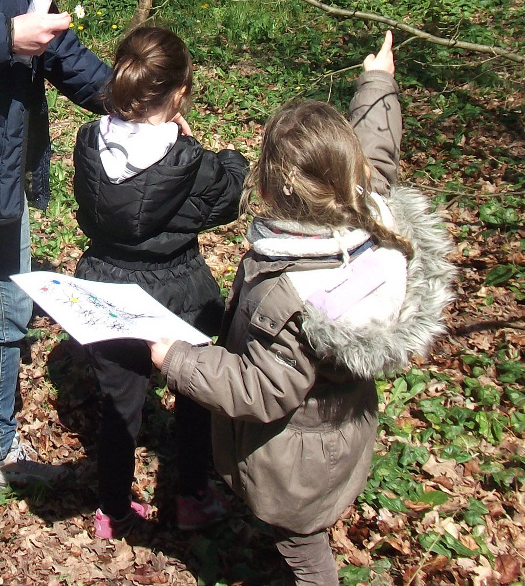 Une journée a @VilleMontbazon  pour une journée d'Orientation pour les touts petits. 300 élèves ont participé !