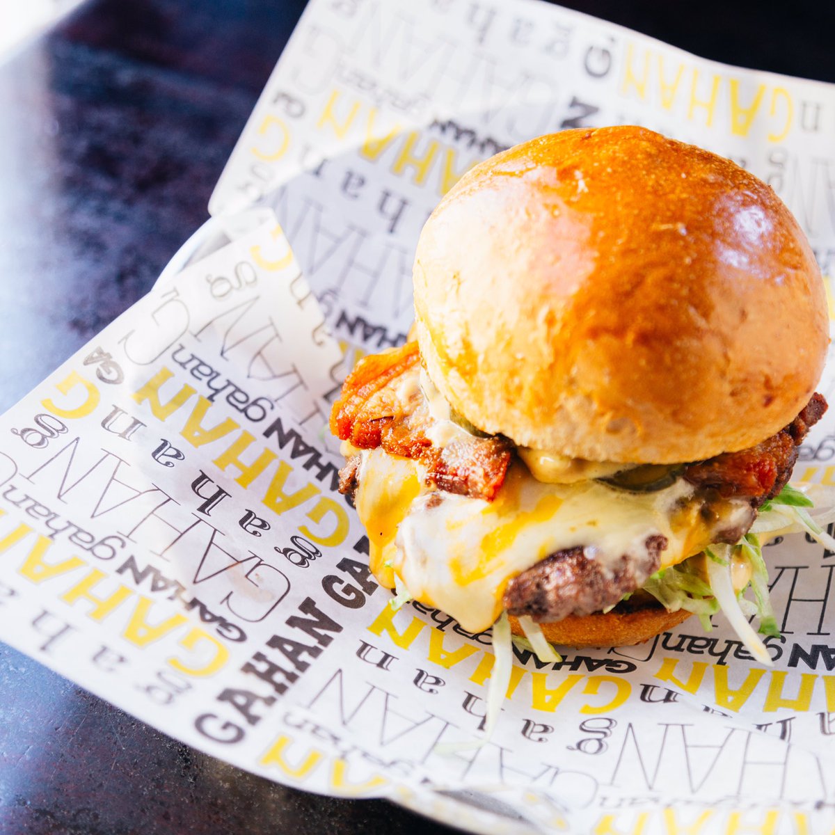 JRobo33's tweet photo. “@GahanPub: Meet with Hoppy John @PEIBurgerLove https://t.co/WFNgd1RhiN” best burger so far!!