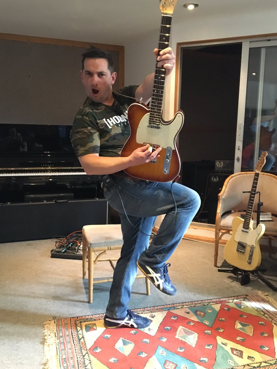 mjttheog's tweet photo. @WoodsyDavysGrip cocked, locked, ready to #rock #RecordingStudio #supportindiemusic #NewMusicFriday #NewMusicAlert https://t.co/iSqxxRqYPu
