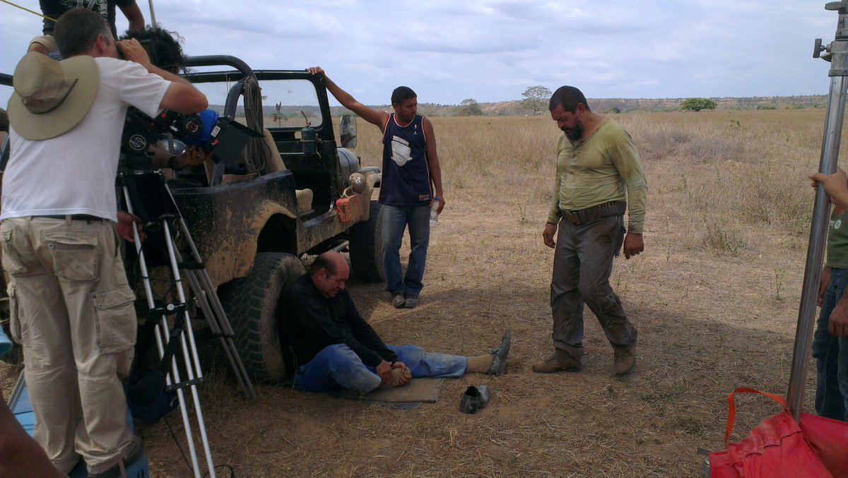 Sono_Cinema's tweet photo. Jhon Petrizzelli rueda su Film BARBARA en el Edo Guárico. El elenco lo encabezan Alberto Alifa y Gonzalo Cubero. https://t.co/9nxckUPWoD