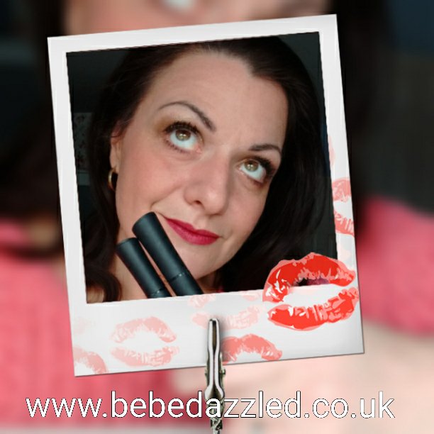 be_bedazzled's tweet photo. #FridayFeeling with #3Dfiber lashes. Let's get ready for the weekend. https://t.co/d5jebb9Yru https://t.co/i3bJasE4vB