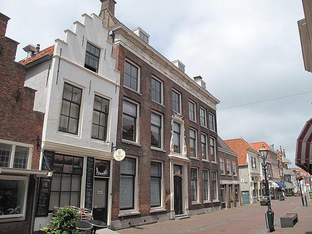 Nieuwe bestemming Gerechtsgebouw #Brielle. Transformatie tot prachtig kantoorpand door @Weijerseikhout en <a href="/BIKbouw/">BIK bouw</a>