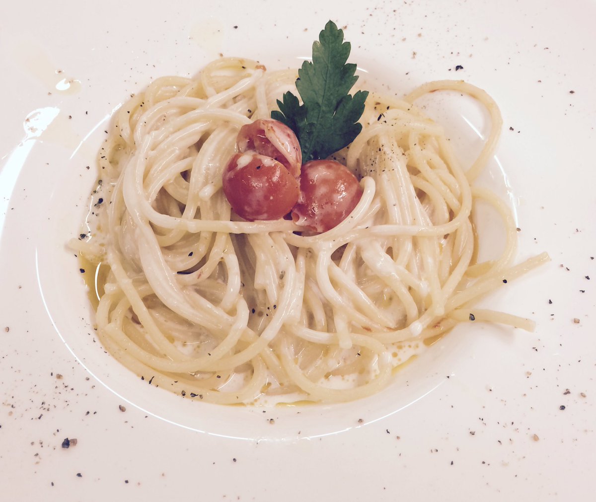 ilDeneliz's tweet photo. Eat well, live better. Ida and Cocó. #Libecciata info 3406606729 https://t.co/WVsy8p8isA
