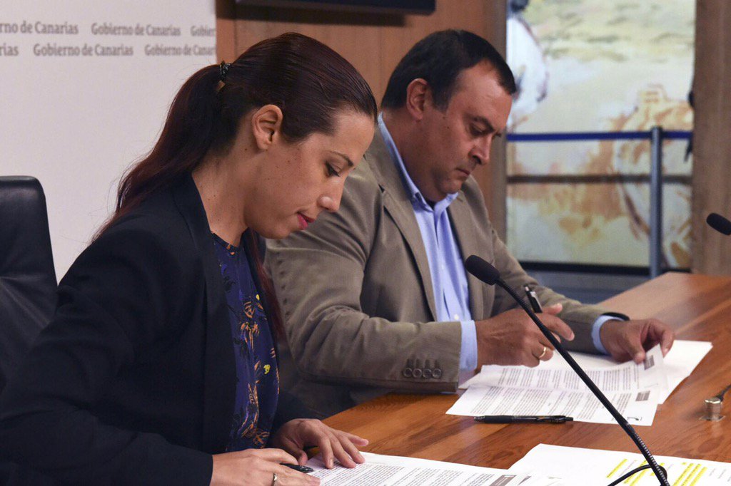 SocialGobCan's tweet photo. .@PatriciaHdezGut anuncia 45 millones para 7000 contrataciones con Programa de Empleo Social https://t.co/Jzc6LIurMv https://t.co/qlKA1FwtEr