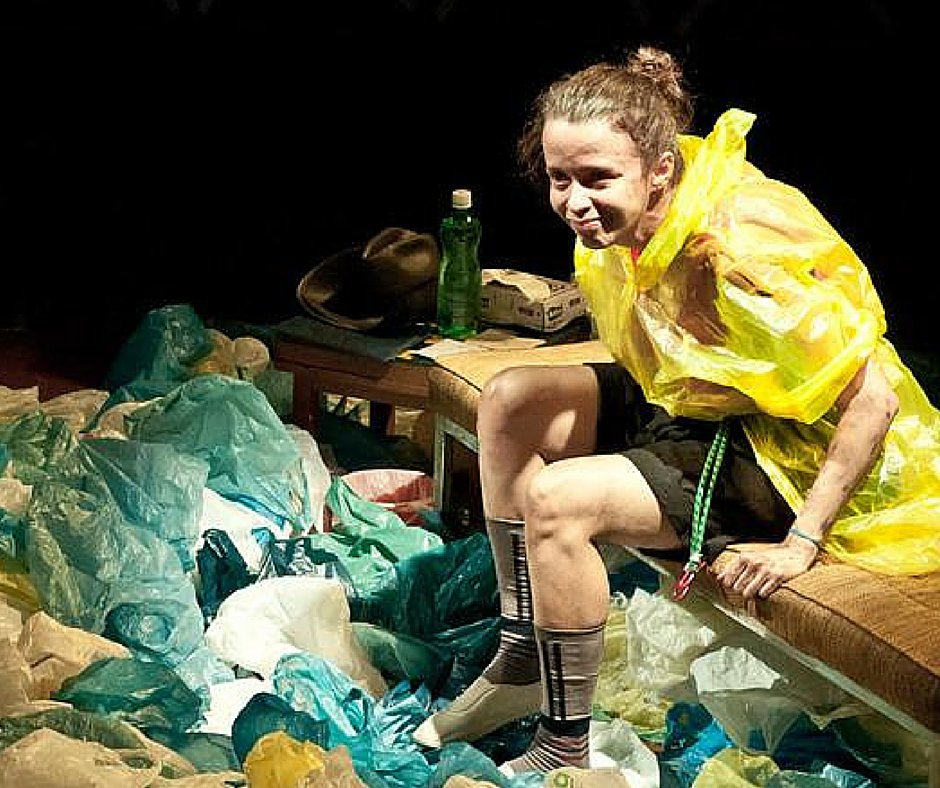 “Estamira – beira do mundo” no Teatro Poeira
Bit.ly/m1lestamiratea…