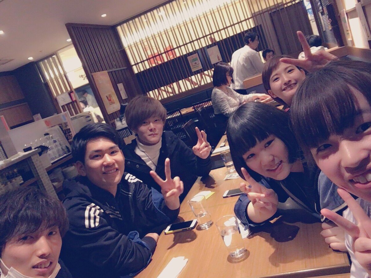 中村 和貴 Sur Twitter バレーやって 飯食べて 人狼ゲームやって 新都心で鳥谷部が２万くらいで山下になってりょーまがノリと勢いと欲しさにノースフェイス買って一日楽しかった T Co Qsmglhtt1z