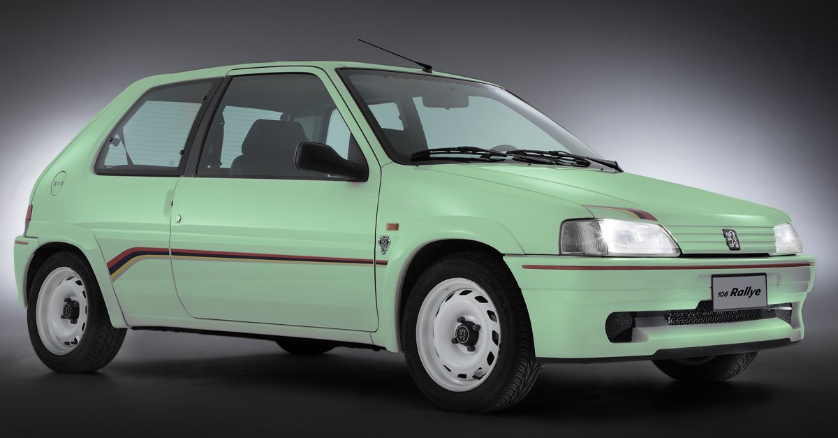 peugeotitalia's tweet photo. 120 anni si compiono una volta sola e per l’occasione diventiamo verdi anche noi! Auguri @Gazzetta_it! #Gazzetta120 https://t.co/3WUe4CU80u