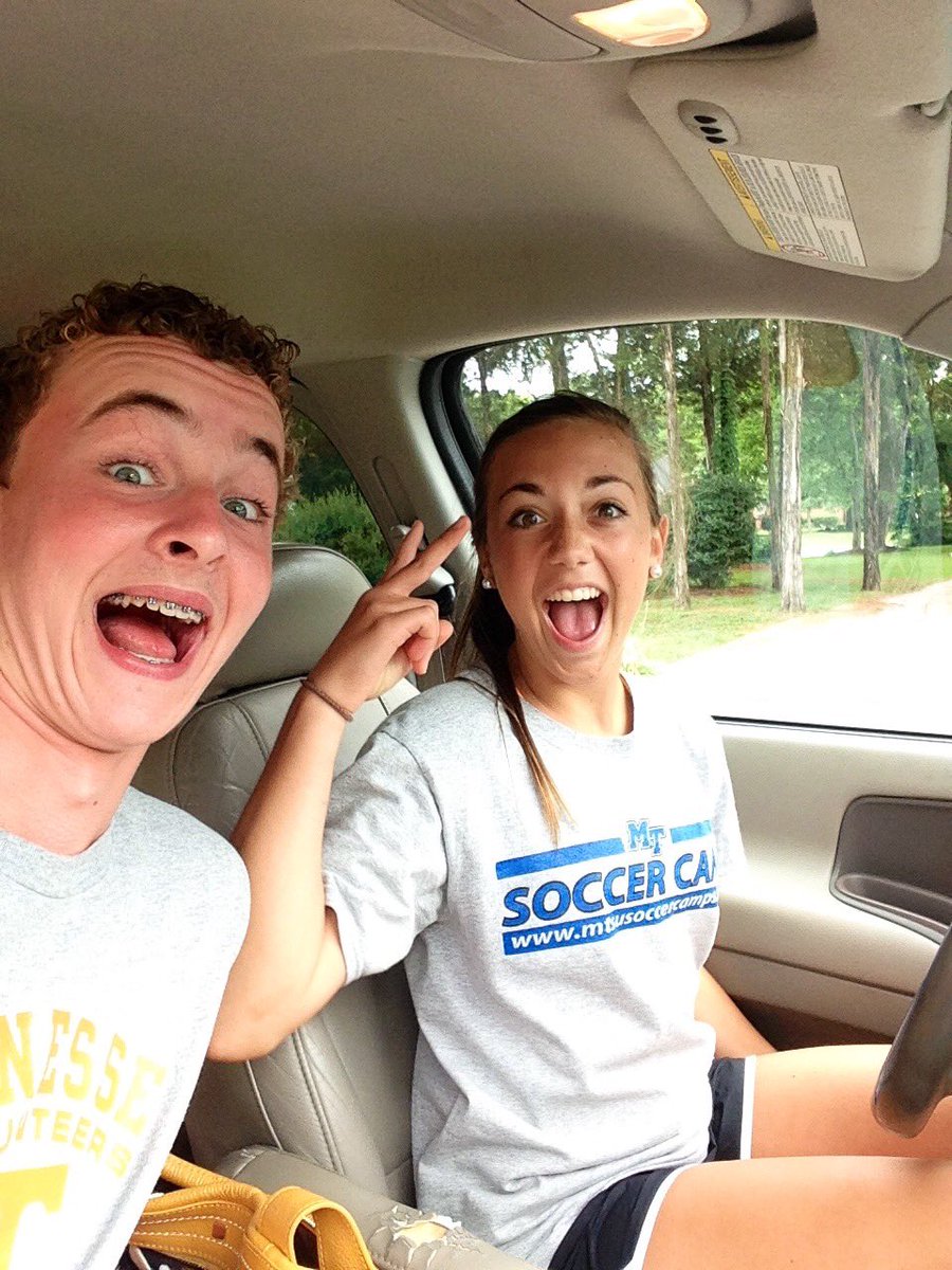 rachell_hewitt's tweet image. Hbd to the limitless dreamer, fellow business partner and the piano man himself #crazymemories #neighborlife #holla