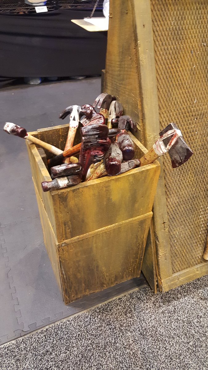 DesigningFear's tweet photo. My mama said life is like a box of weapons, you never know what you're gonna get.
#Transworld #HAAShow16 #HAAShow https://t.co/y0LxunQpJ8