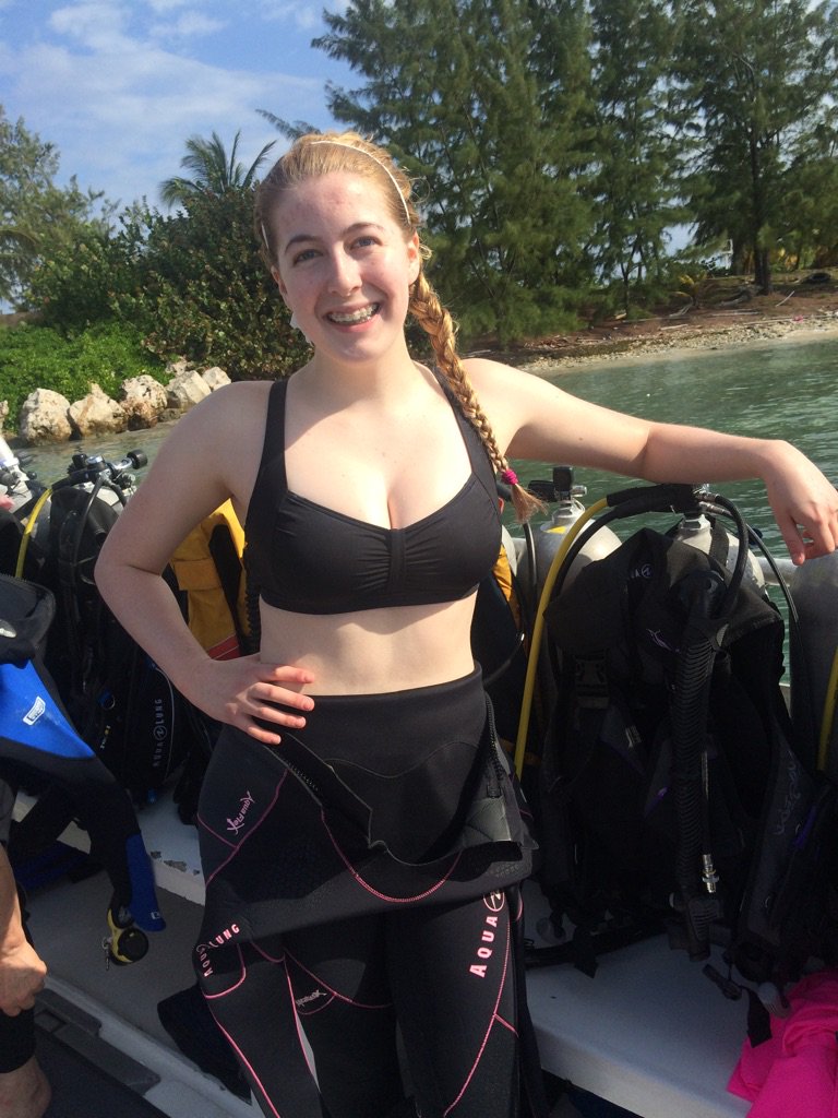 AstronautAbby's tweet photo. First day of #SCUBA #diving working on a @PADI rescue diver cert! 2day learned panicked &amp; unresponsive diver rescues https://t.co/TTL1D5PoXT