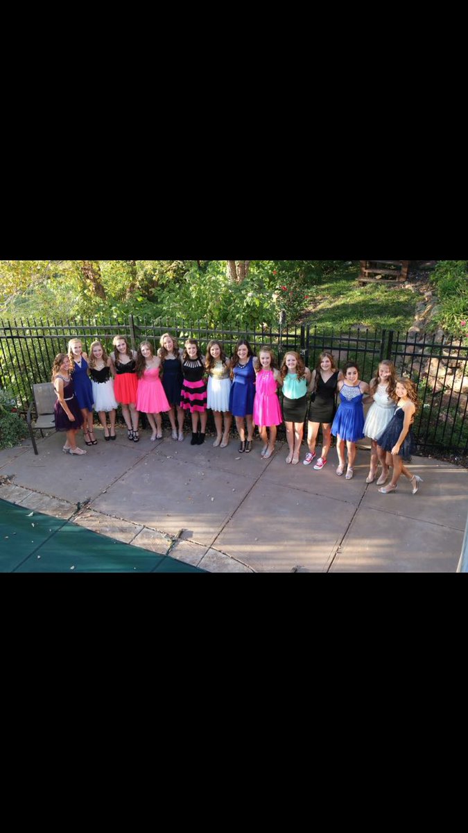 cassie_pfeiffer's tweet photo. happy birthday amanda!!!! hope you have a good day!!💗💗 @amanda_simon37 https://t.co/70wut0ajUy