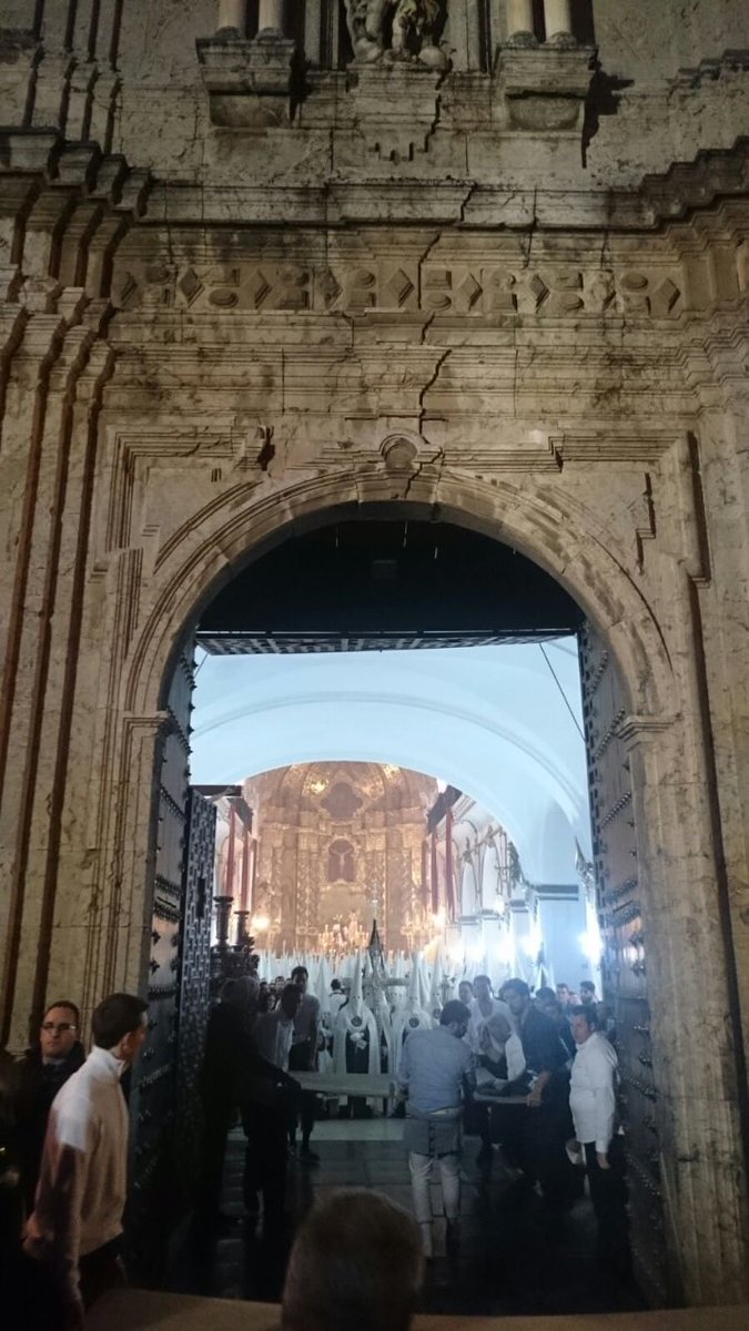 Desearle una buena estación de penitencia a <a href="/HdadelHuerto/">Hdad. Huerto Córdoba</a> foto by <a href="/CirineoCordoba/">El Cirineo Córdoba</a> #SSCordoba16