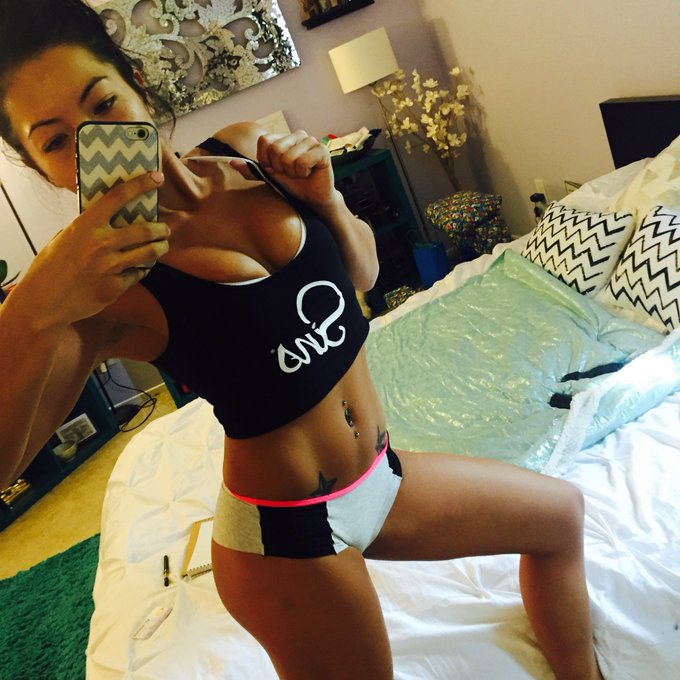 Thank you @KissaSins for this tank top 😛😝 https://t.co/bhPsdgtiMn<a class="tags" href="/tag/kissasins">@kissasins</a>