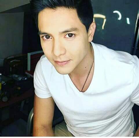 SNunea's tweet image. I Vote #AldenRichard for
#TBworld2016 @DTopbeautyworld