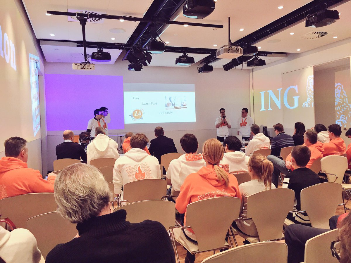 topkerels's tweet photo. Pitchtime! #SYTYCC https://t.co/qvEOC1l4l3