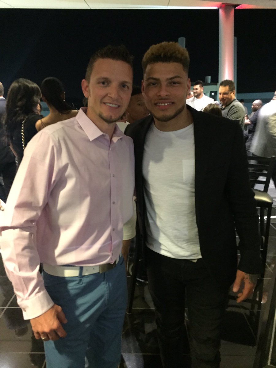ChrisYanoRacing's tweet photo. @Mathieu_Era good to see you again last night my man. That Badger App coming soon. #BadgerApp https://t.co/bQoM9moJUU