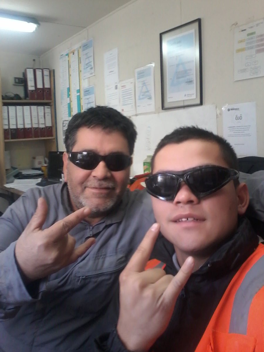 j_garri2's tweet photo. @adnradiochile  en la peguita"Los condores"escuchando #superclasicoenADN U de Chile v/s coló coló.GRANDE U.DE CHILE https://t.co/4RiwuXpeM9