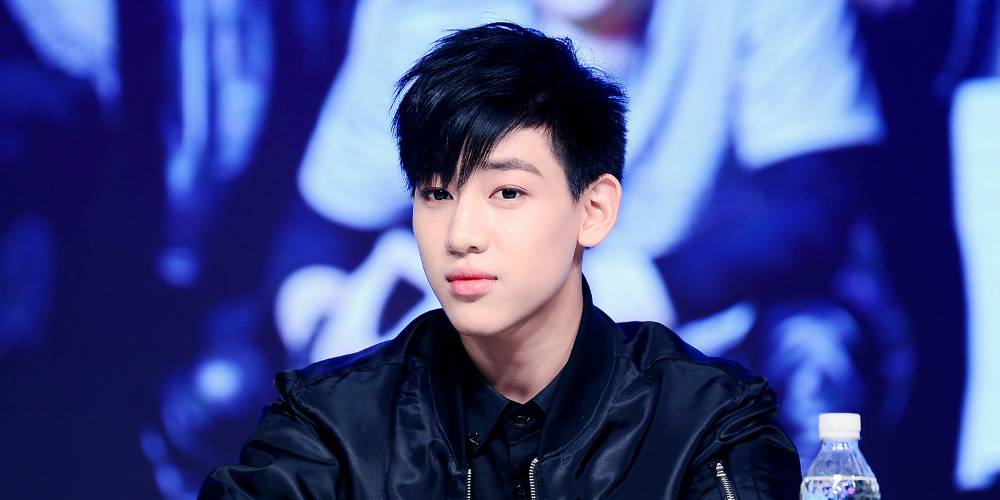 allkpop's tweet photo. What's the reason Jackson has crazy respect for BamBam's family?  
https://t.co/tr40bsh2b3 https://t.co/V0FEqVvUYL