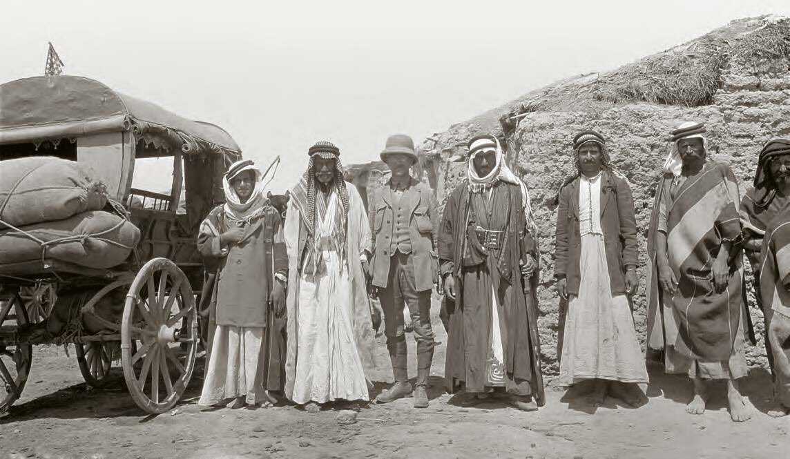 الرحالة الامريكي جيمس هنري بريستد الذي مر بالعراق 1920 ووصف وصور اثاره ومدنه ومنها الشطرة والمنتفك والغراف
