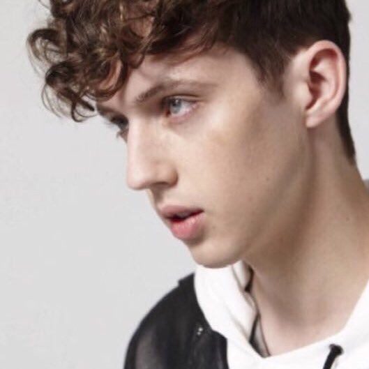 troyeassoup's tweet photo. https://t.co/vngfDXNWsj