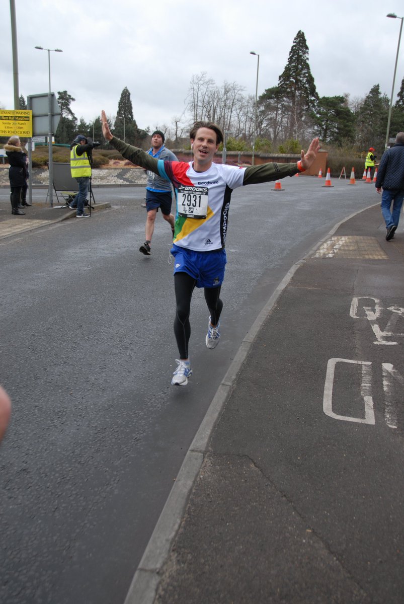 cyclefudge's tweet image. @blooodwise @georgerainsford @lucybriggsowen @FleetHalfMarath having fun