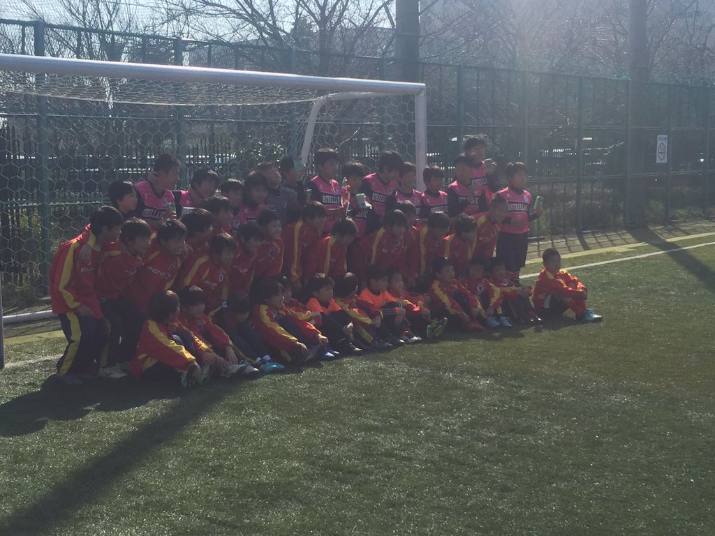 エストレアfc 本日の第2回エストレア卒業カップをもちまして エストレアfc U 12の活動が全て終了致しました 今まで支えてくださった皆様 本当にありがとうございました 新チーム頑張っていこう ジュニアサッカー 少年サッカー T Co