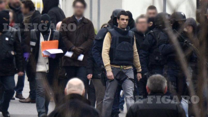FilFrance's tweet photo. Ordure: Chaque seconde de la vie de Sid AhmedGlam est une insulte à la mémoire d'Aurelie Châtelain qu'il a assassiné https://t.co/6EmBUZo47K